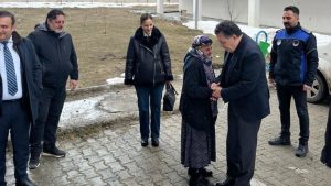 Başkan Demir, huzurevini ziyaret etti